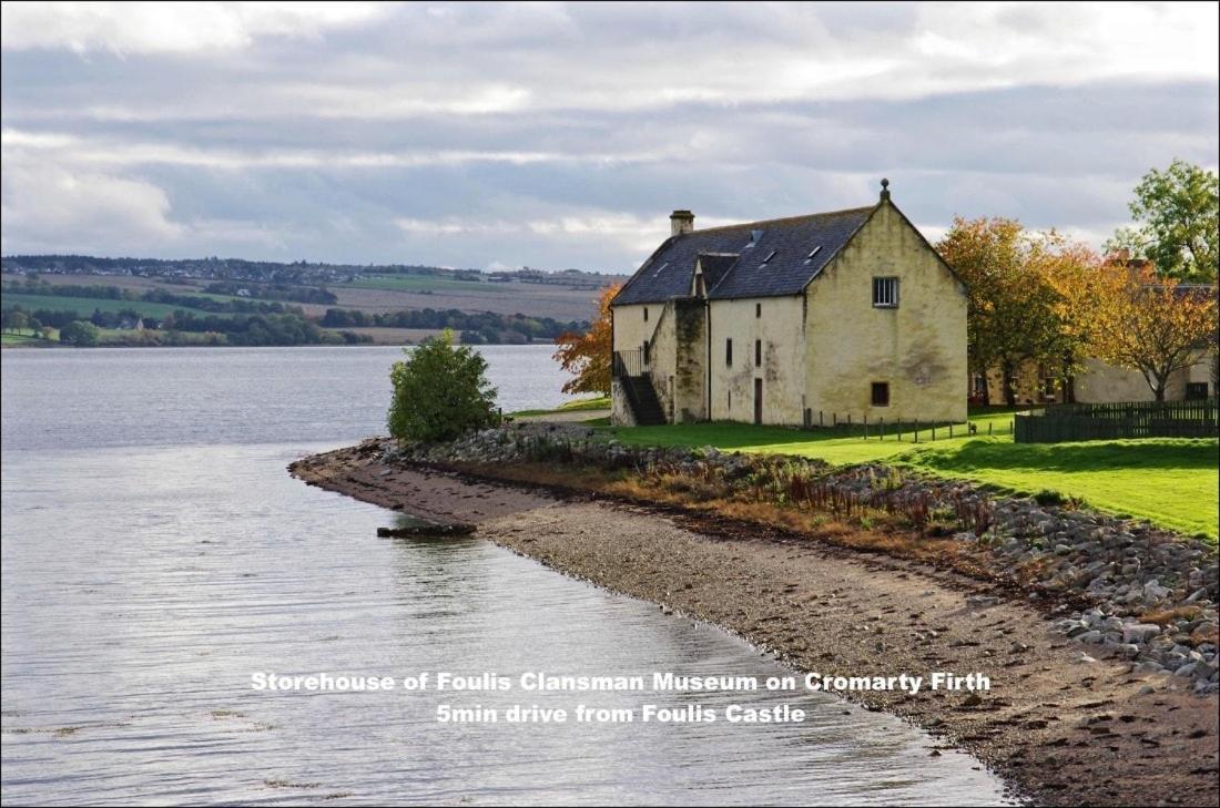 Foulis Castle Gate Lodge Evanton Kültér fotó